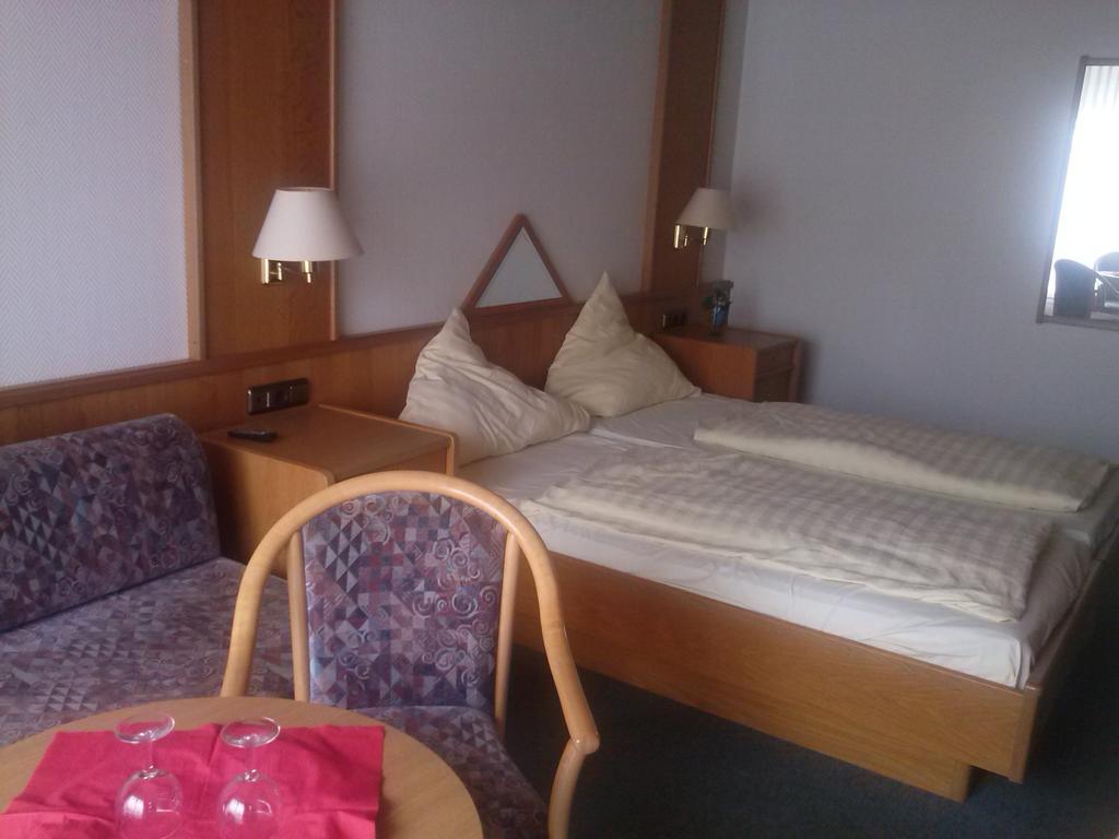 Landhotel Hamburger Hof Nettlingen Δωμάτιο φωτογραφία